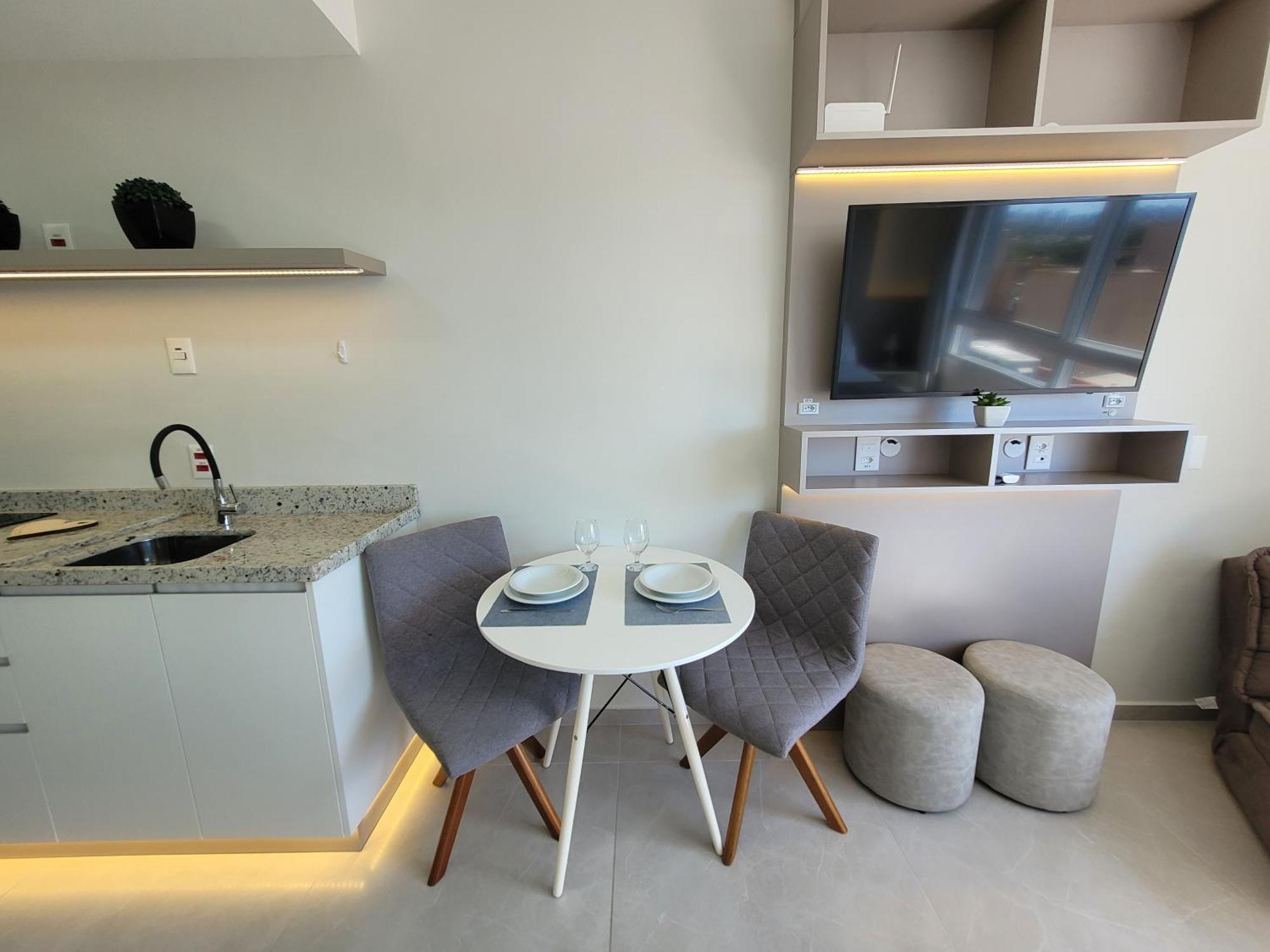 Studio Lux Ao Lado Da Puc Com Netflix Porto Alegre Zewnętrze zdjęcie