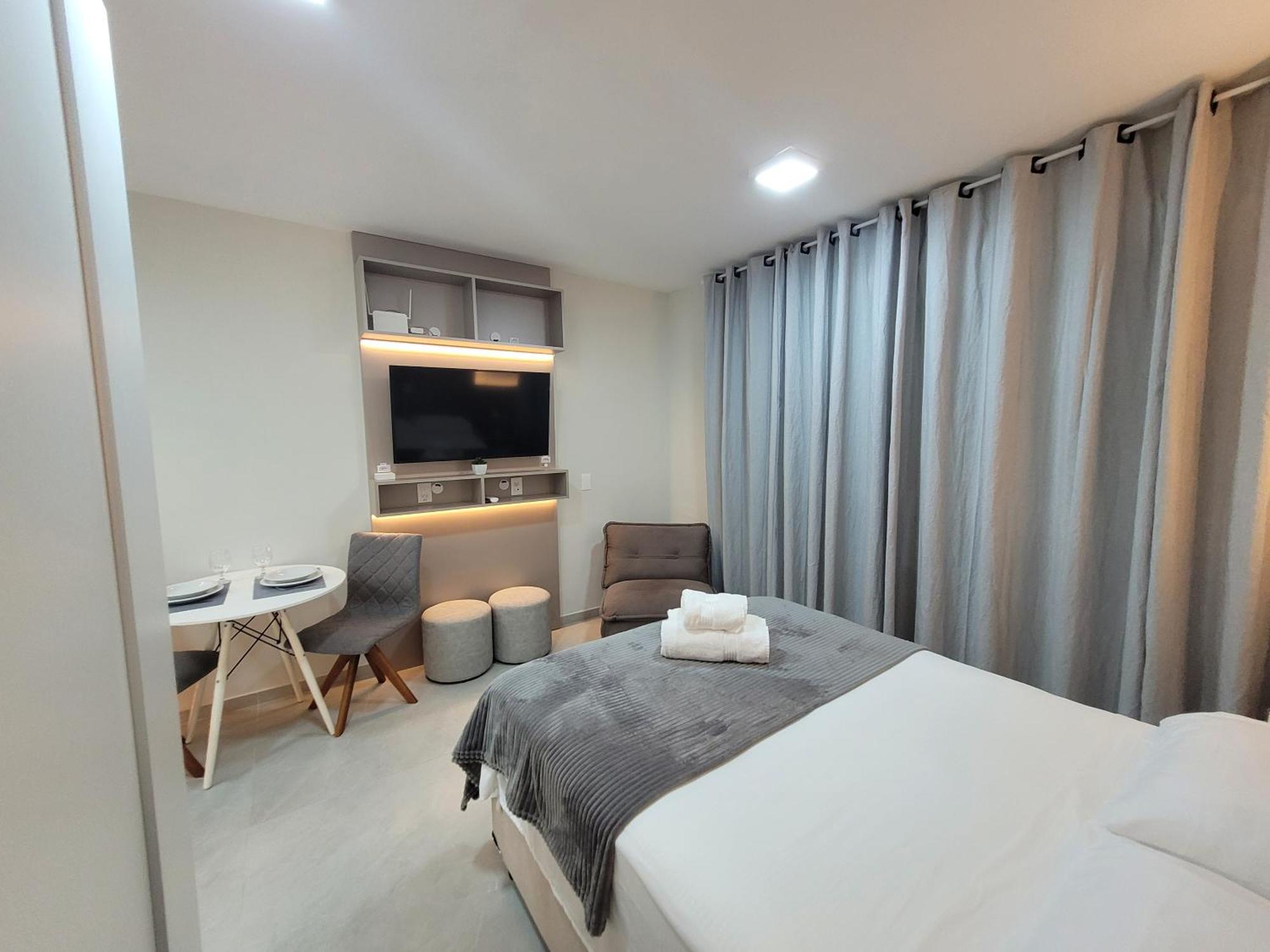 Studio Lux Ao Lado Da Puc Com Netflix Porto Alegre Zewnętrze zdjęcie