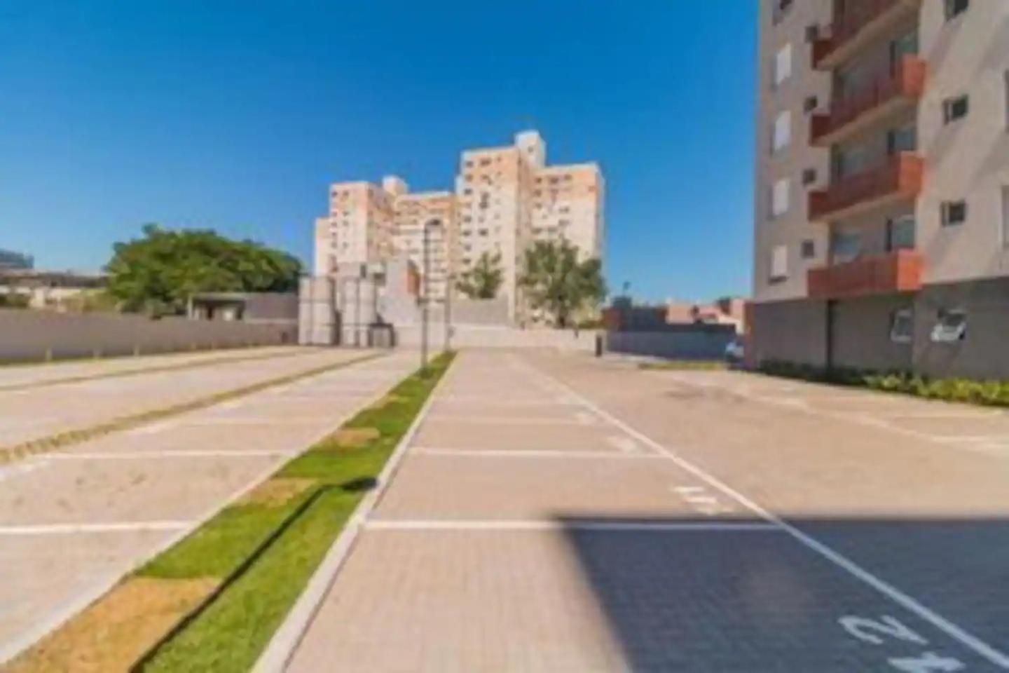 Studio Lux Ao Lado Da Puc Com Netflix Porto Alegre Zewnętrze zdjęcie